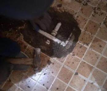 蠡县卫生间漏水维修公司为您分享下卫生间渗水如何处理及注意事项